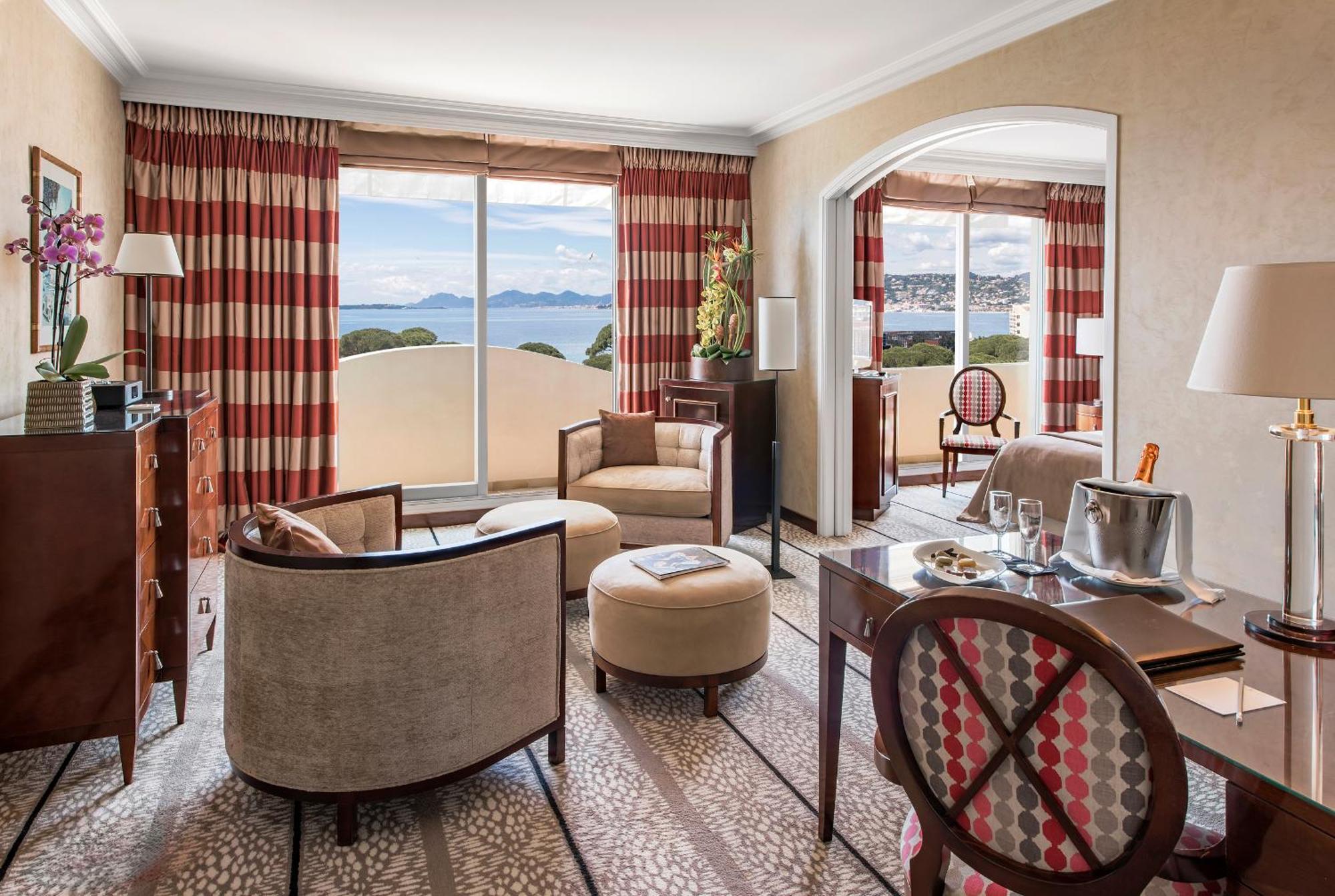Hotel Juana Экстерьер фото